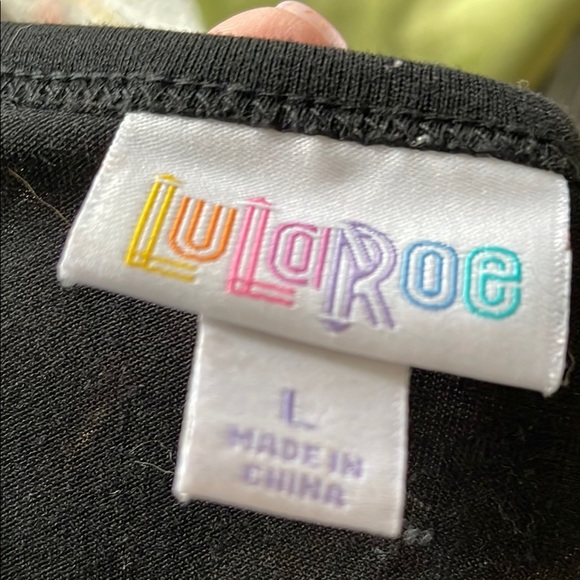 EUC Lularoe Lynnae - Size Large - Picture 2 of 2